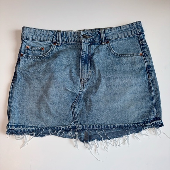 Divided Mini Jean Skirt Size 8 Y2K Medium Wash Frayed Hem Grunge 2000s Style - Picture 1 of 5